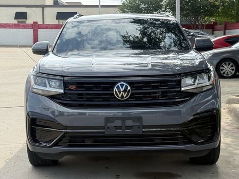 Used 2021 Volkswagen Atlas Cross Sport SEL R-Line w/ Cross Sport MDO Package FWD image 6