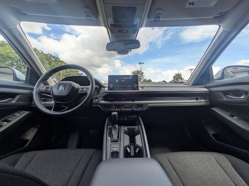 Used 2025 Honda Accord LX image 25