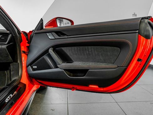 Certified 2022 Porsche 911 GT3 RWD image 23