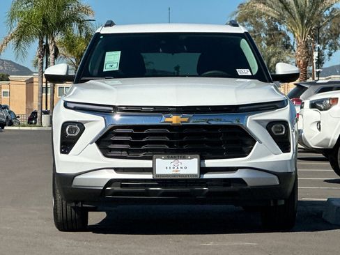 New 2026 Chevrolet TrailBlazer LT w/ LPO, Blackout Package AWD/4WD image 9