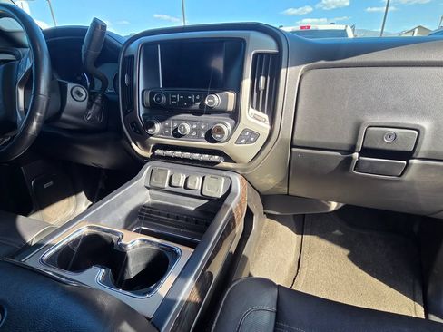 Used 2016 GMC Sierra 2500 Denali w/ Duramax Plus Package AWD/4WD image 10
