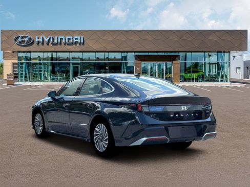 New 2026 Hyundai Sonata SEL FWD image 5
