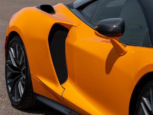 Used 2025 McLaren GTS RWD image 18