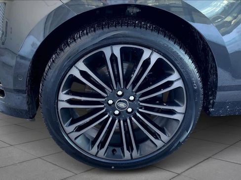 Used 2026 Land Rover Range Rover Velar Dynamic SE image 11