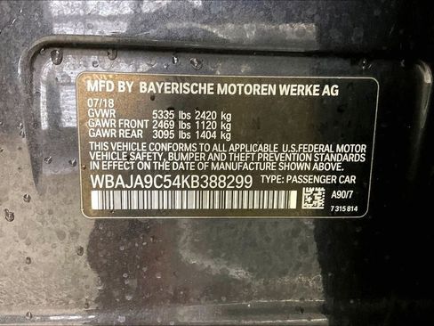 Used 2019 BMW 530e RWD image 33