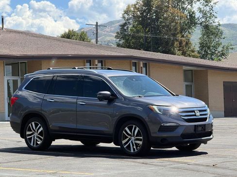 Used 2016 Honda Pilot Touring image 7