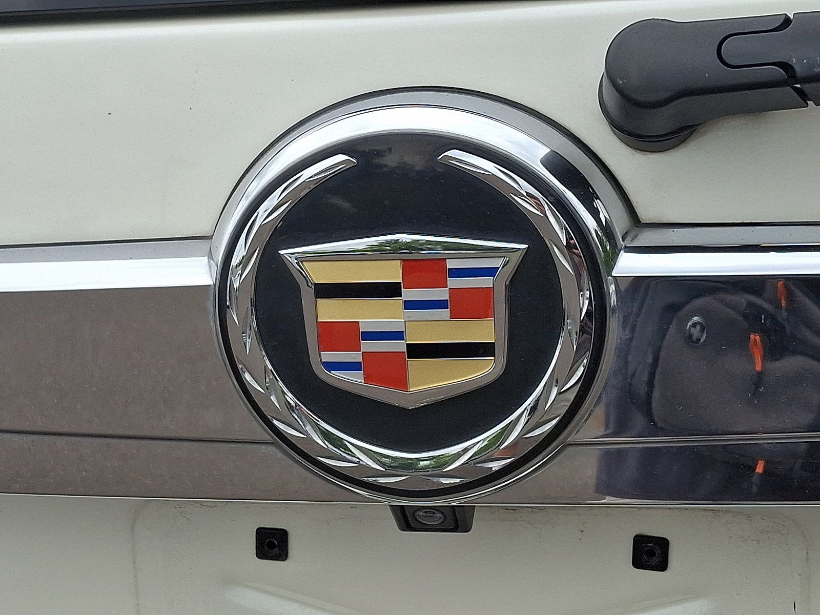 Used 2014 Cadillac Escalade Luxury AWD/4WD image 30
