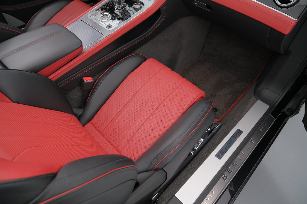 Used 2020 Bentley Continental GT AWD/4WD image 22