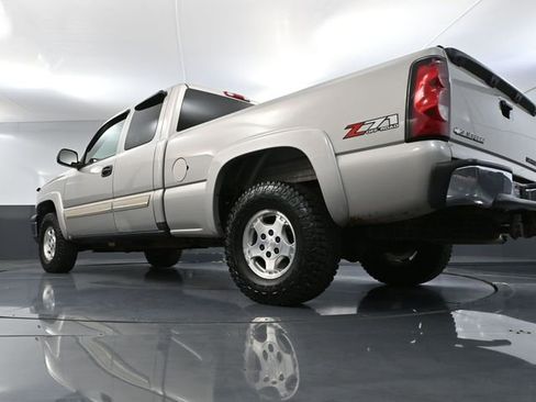 Used 2004 Chevrolet Silverado 1500 w/ Light Duty Power Package image 47