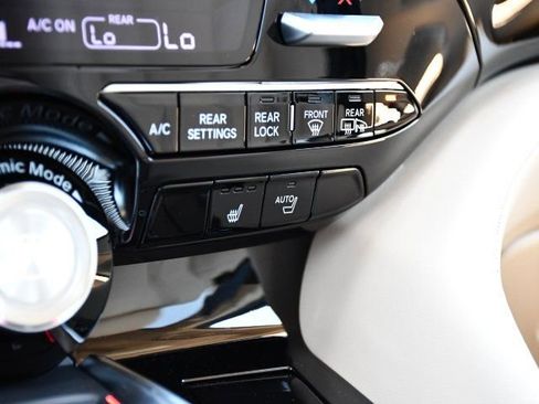 Used 2026 Acura MDX SH-AWD w/ Technology Package image 18