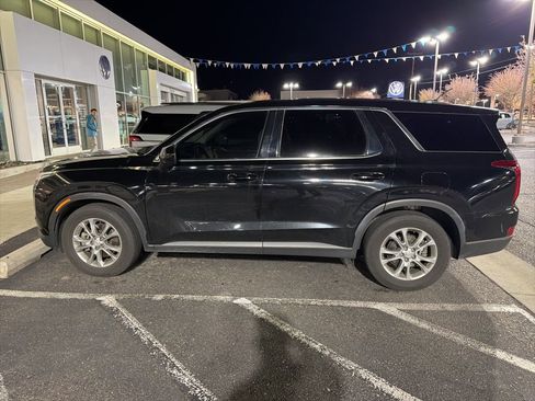 Used 2020 Hyundai Palisade SE image 1