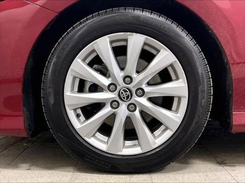 Used 2020 Toyota Camry LE w/ Convenience Package image 7