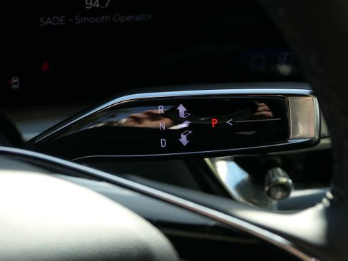 Certified 2023 Cadillac Lyriq 2WD image 18