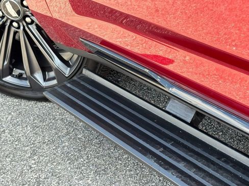 Used 2025 Cadillac Escalade V image 11