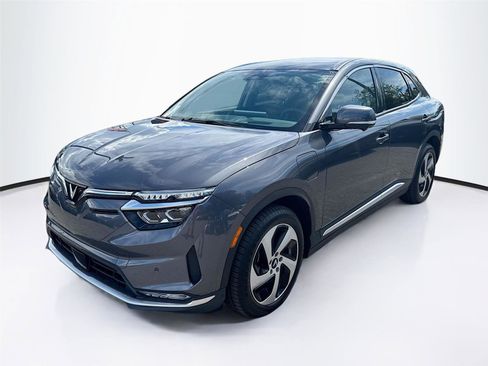 New 2025 VinFast VF 8 Eco AWD/4WD image 3