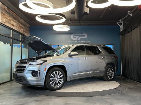 Used 2023 Chevrolet Traverse Premier AWD/4WD image 25