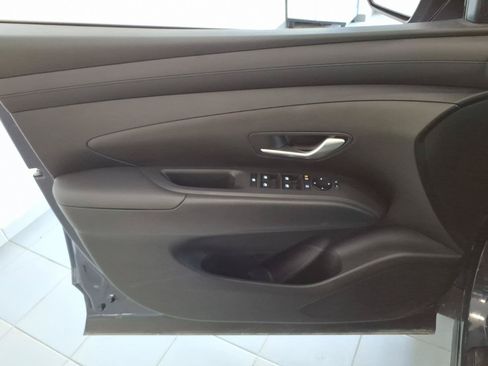 Certified 2025 Hyundai Tucson SEL AWD/4WD image 16