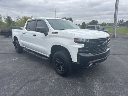 Used 2019 Chevrolet Silverado 1500 LT Trail Boss w/ Bed Protection Package AWD/4WD image 1