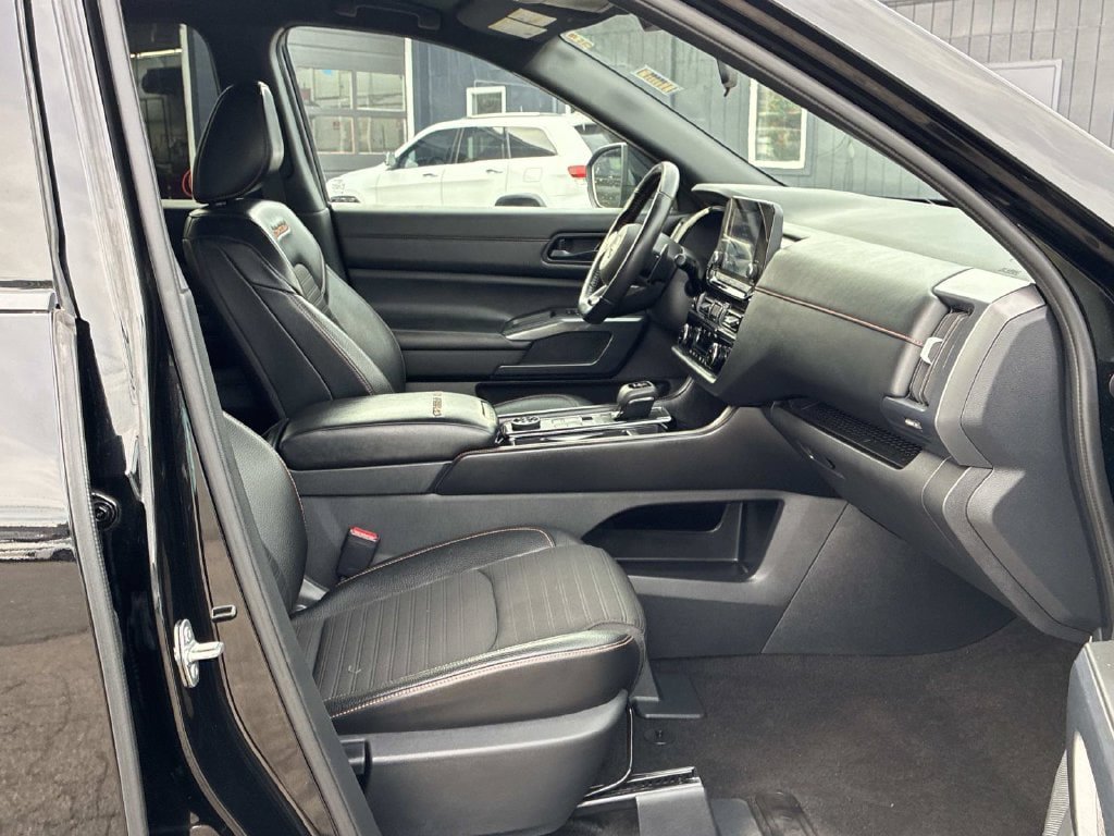 Certified 2024 Nissan Pathfinder Rock Creek AWD/4WD image 10