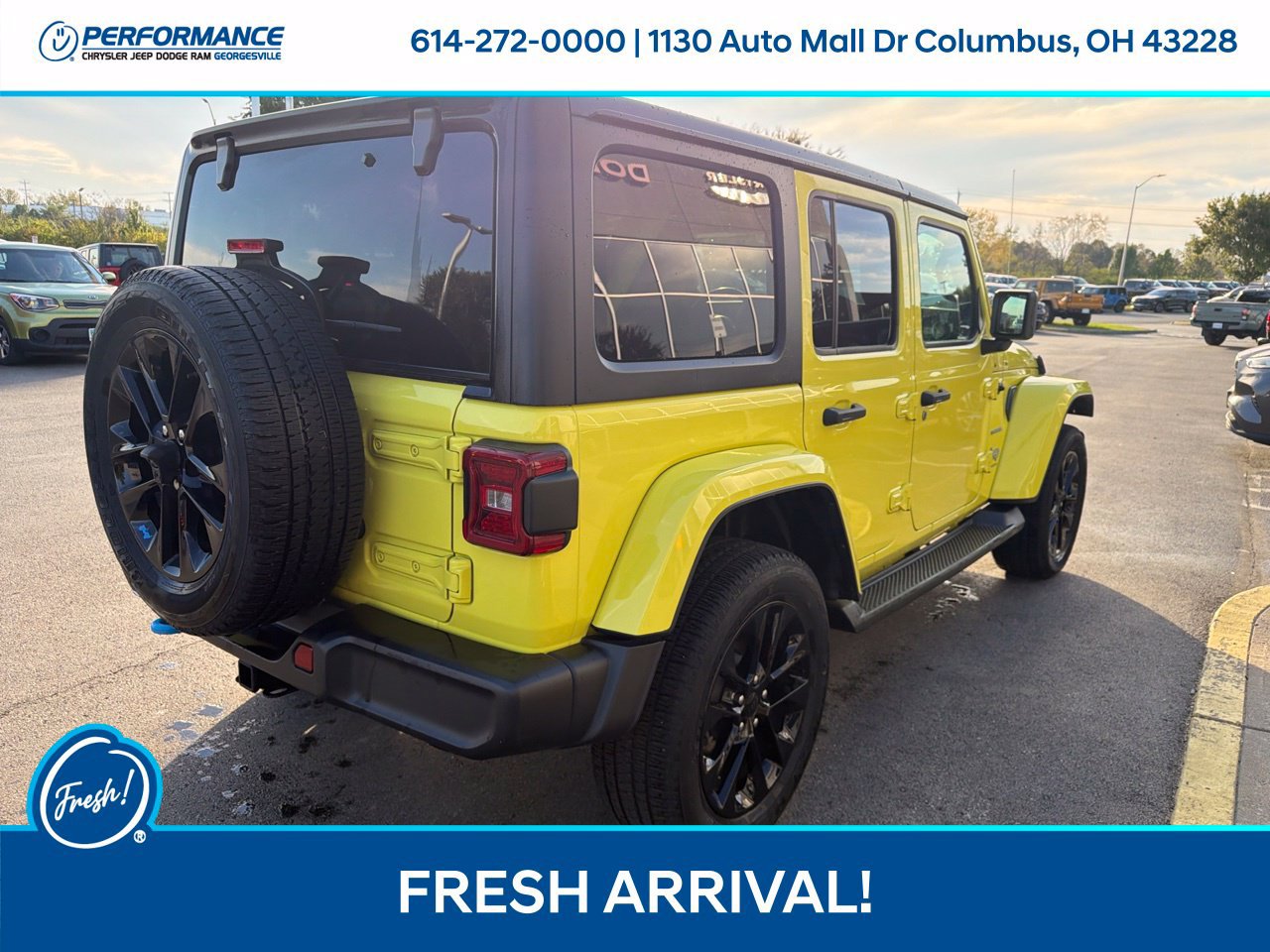 Used 2023 Jeep Wrangler Unlimited Sahara w/ Cold Weather Group AWD/4WD image 10