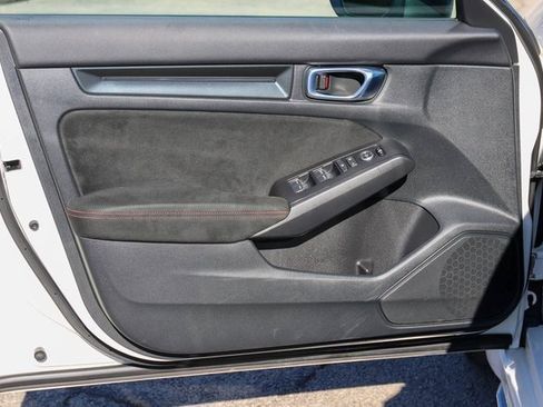 Used 2024 Honda Civic Type R image 8