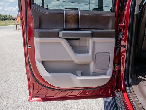 Used 2019 Ford F150 Limited RWD image 11