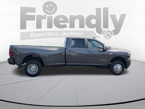 Used 2025 RAM 3500 Laramie w/ Max Tow Package AWD/4WD image 6