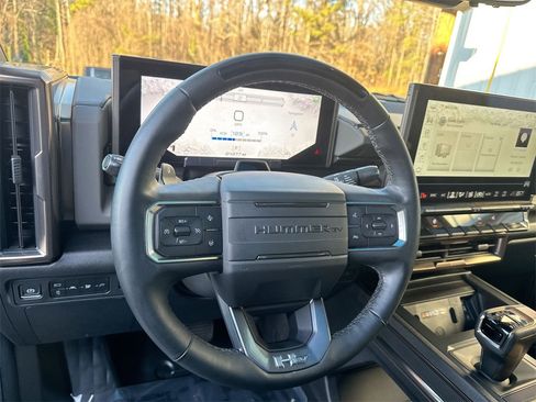 Used 2025 GMC Hummer EV 3X w/ LPO, Sport Package image 16