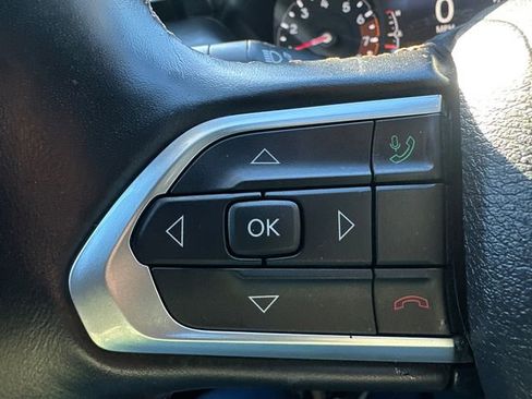 Used 2022 Jeep Compass Limited image 29