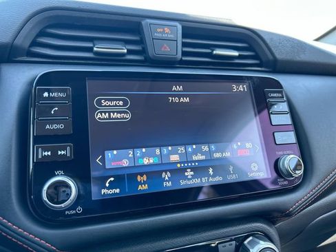 Used 2024 Nissan Versa SR FWD image 13