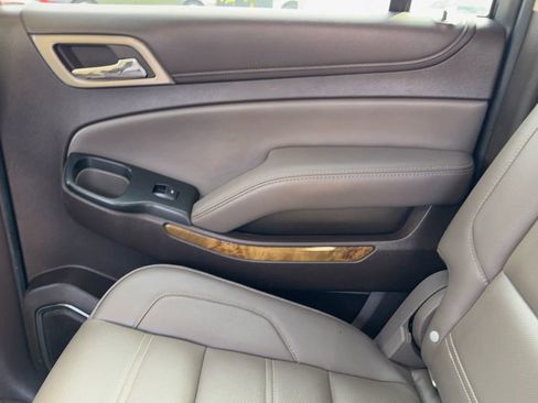 Used 2016 GMC Yukon XL Denali image 33