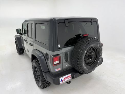 Used 2019 Jeep Wrangler Unlimited Sport S AWD/4WD image 38