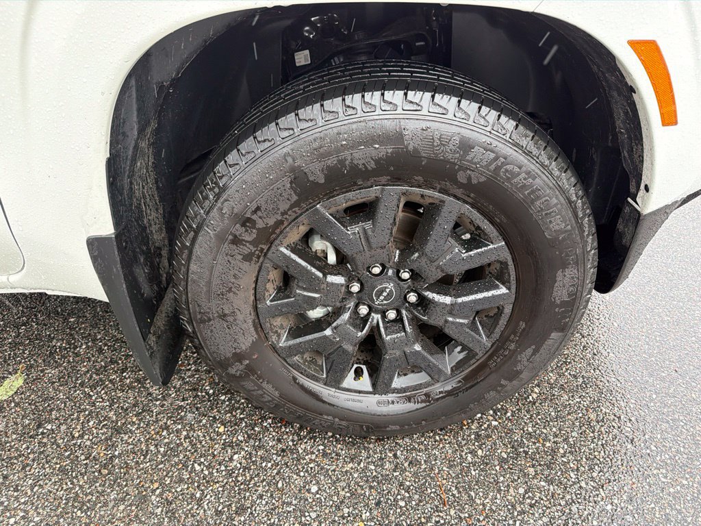Used 2026 Nissan Frontier SV w/ Tow Package RWD image 7