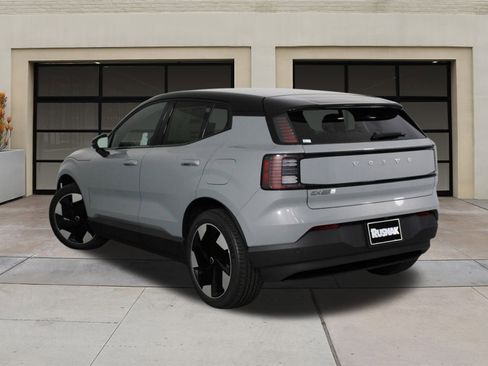 New 2026 Volvo EX30 Plus image 3