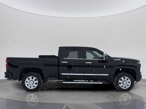 Used 2024 Chevrolet Silverado 2500 High Country w/ Z71 Off-Road Package image 8