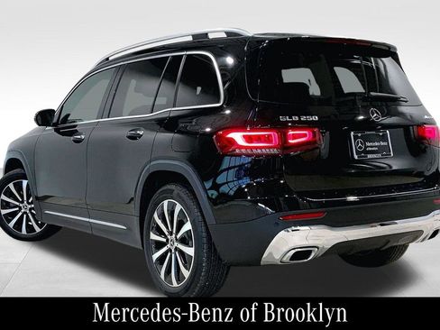 Certified 2023 Mercedes-Benz GLB 250 4MATIC image 14