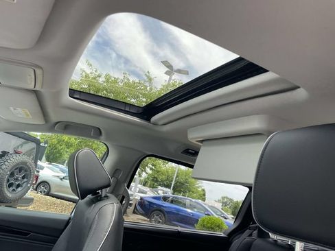 Used 2025 Honda Odyssey Elite image 19