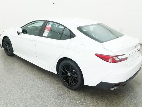 New 2026 Toyota Camry SE image 5