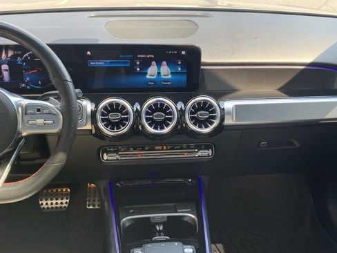 Used 2023 Mercedes-Benz GLB 250 image 31