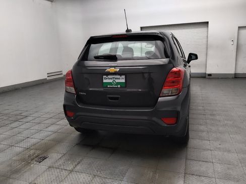 Used 2019 Chevrolet Trax LS w/ LPO, Protection Package FWD image 7