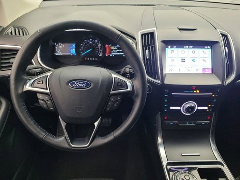 Used 2019 Ford Edge Titanium image 22