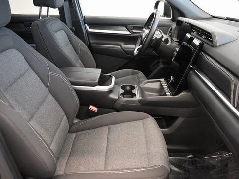 Used 2025 GMC Terrain Elevation image 21