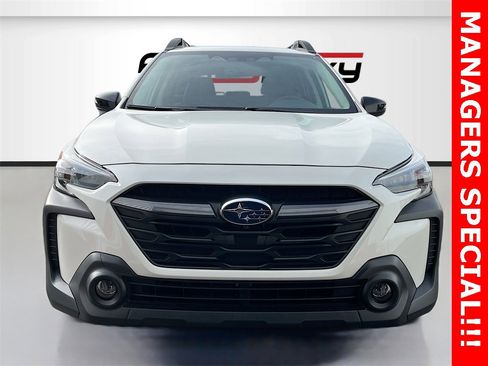 Used 2024 Subaru Outback Onyx Edition XT w/ Tech Package 3 image 2