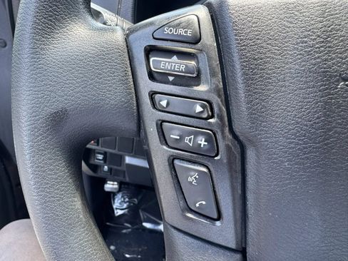 Used 2023 Nissan Frontier SV w/ Technology Package RWD image 15