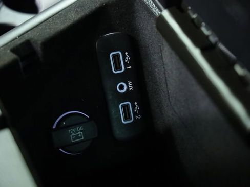 Used 2020 Dodge Challenger SXT w/ Driver Convenience Group image 23