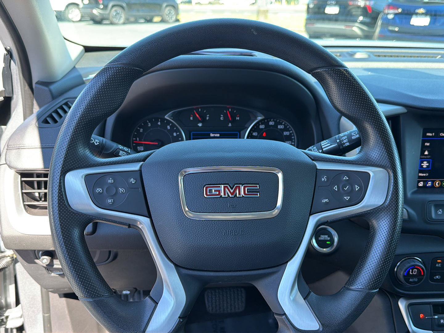Used 2024 GMC Terrain SLE w/ Driver Convenience Package AWD/4WD image 19