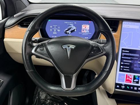 Used 2020 Tesla Model X Long Range AWD/4WD image 21