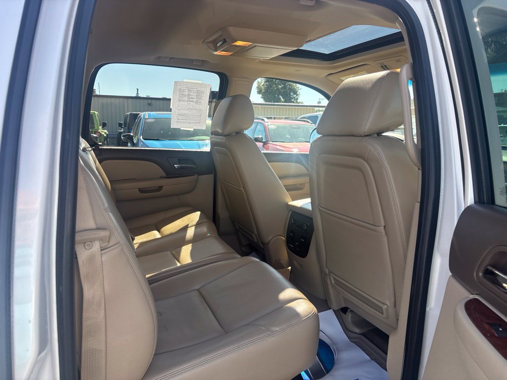 Used 2013 Chevrolet Avalanche LTZ AWD/4WD image 43