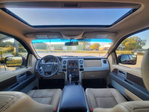 Used 2014 Ford F150 Lariat w/ Equipment Group 502A Luxury image 32