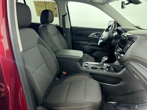 Used 2021 Chevrolet Traverse LT FWD image 29